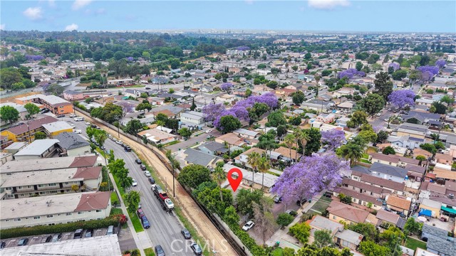 470 E Home Street, Long Beach CA: https://media.crmls.org/medias/9b2b2939-6e60-46c2-96a6-bda6b13fa3f9.jpg