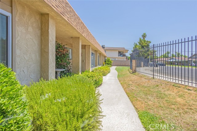 Detail Gallery Image 4 of 30 For 622 Santa Fe St. #6,  Hemet,  CA 92543 - 2 Beds | 2 Baths