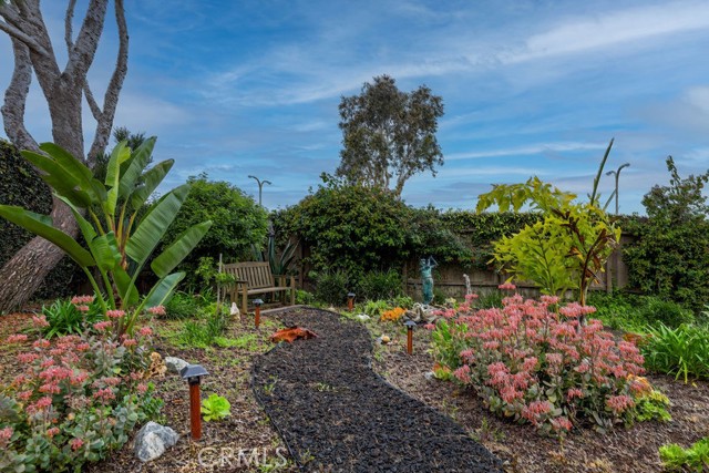 Detail Gallery Image 22 of 26 For 5103 Marina Pacifica Drive South #KEY# 20,  Long Beach,  CA 90803 - 1 Beds | 1 Baths