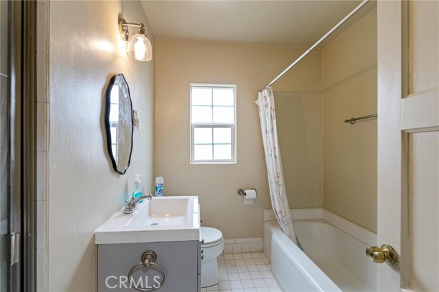Detail Gallery Image 8 of 34 For 1200 Camelia Dr, Alhambra,  CA 91801 - 3 Beds | 2 Baths