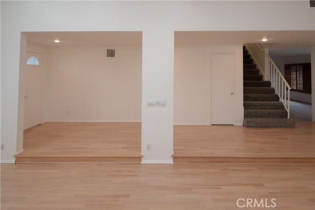 Detail Gallery Image 13 of 23 For 3117 S Linda, Santa Ana,  CA 92704 - 4 Beds | 3 Baths