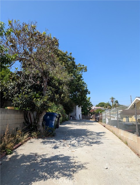 3231 Inez Street, Los Angeles CA: https://media.crmls.org/medias/9b2e3717-9a82-4d53-b472-c8eb9b5752e1.jpg