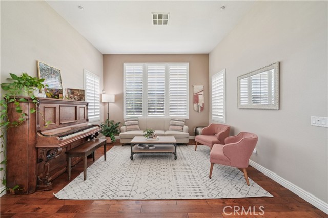 Detail Gallery Image 13 of 75 For 4805 Dovehurst Way, Fontana,  CA 92336 - 4 Beds | 4 Baths