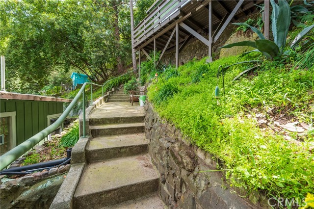 Detail Gallery Image 54 of 68 For 432 Fernwood Pacific, Topanga,  CA 90290 - 2 Beds | 2 Baths