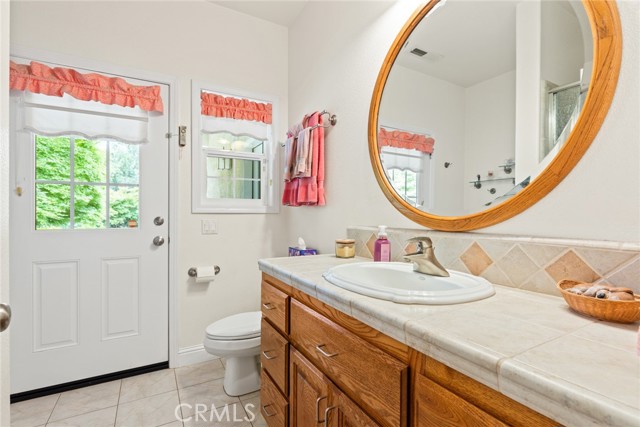 Image 14 of 51 For 13976 Lindbergh