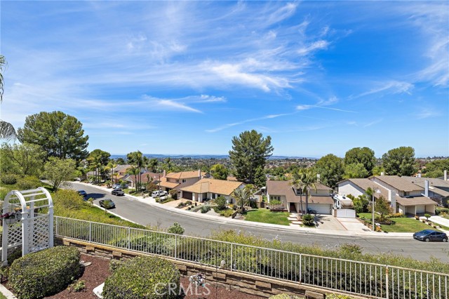 28215 Leticia, Mission Viejo CA: https://media.crmls.org/medias/9b32255a-6adc-4332-85e0-048536d0be51.jpg