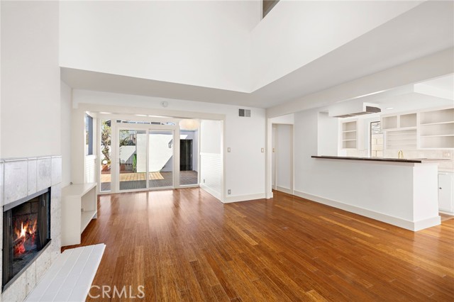 Detail Gallery Image 4 of 33 For 344 Prospect, Newport Beach,  CA 92663 - 3 Beds | 2 Baths