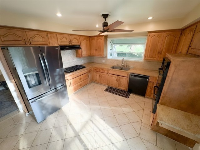 Detail Gallery Image 26 of 45 For 2651 Sleepy Hollow Pl, Glendale,  CA 91206 - 3 Beds | 2 Baths