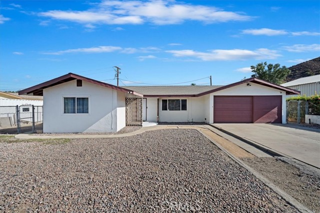 Detail Gallery Image 4 of 33 For 33100 Turner St, Lake Elsinore,  CA 92530 - 3 Beds | 2 Baths