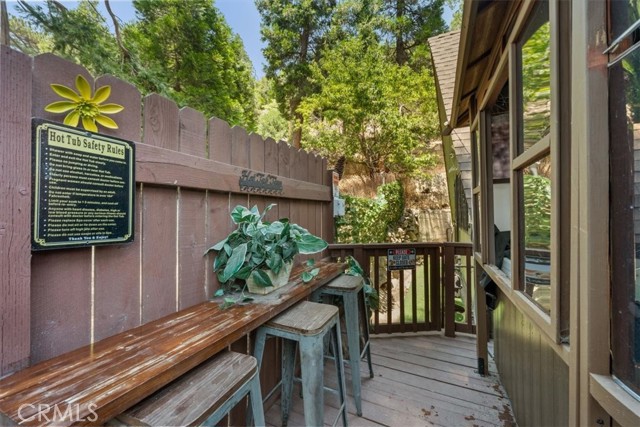 1277 Lovers Lane, Rimforest CA: https://media.crmls.org/medias/9b3461f2-b431-49ad-bb30-3d7efca53d68.jpg