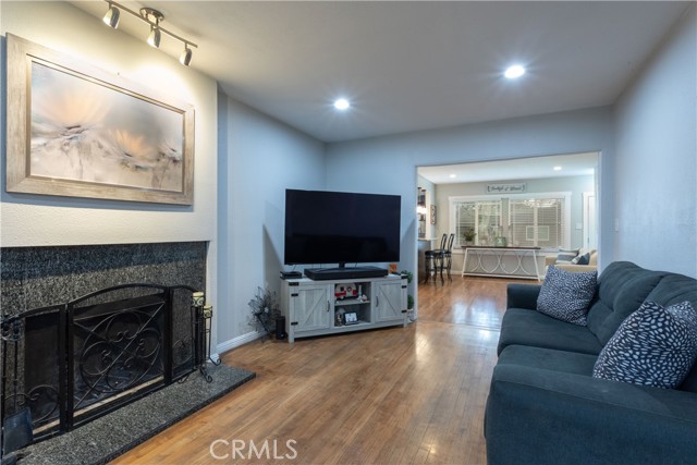 Detail Gallery Image 13 of 28 For 7412 Lindsey Ave., Pico Rivera,  CA 90660 - 2 Beds | 1 Baths