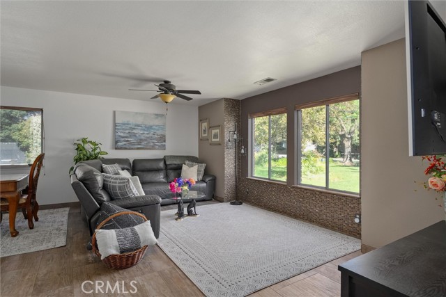 Detail Gallery Image 11 of 75 For 5 Roseanna Ct, Chico,  CA 95973 - 4 Beds | 2/1 Baths