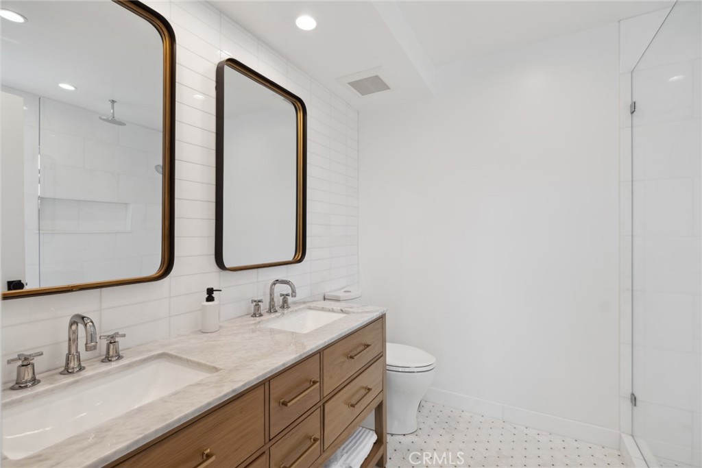 9b361b64 3ef6 448b 9de4 Da6e3cded288