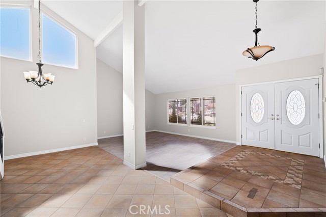 Detail Gallery Image 5 of 46 For 1791 Greenview, Corona,  CA 92878 - 4 Beds | 3 Baths