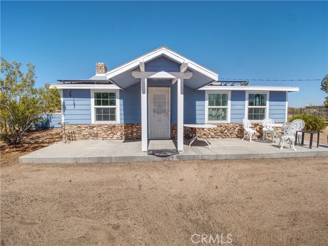 Detail Gallery Image 1 of 36 For 62410 Mars Dr, Joshua Tree,  CA 92252 - 2 Beds | 1 Baths