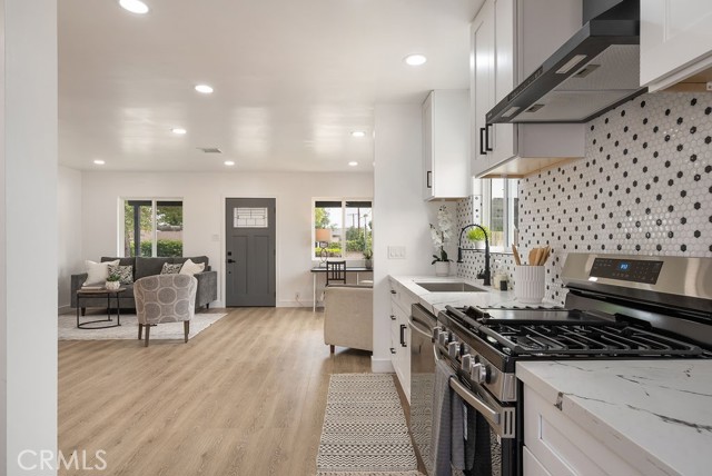 Detail Gallery Image 16 of 41 For 26613 Leesdale Ave, Harbor City,  CA 90710 - 2 Beds | 2 Baths