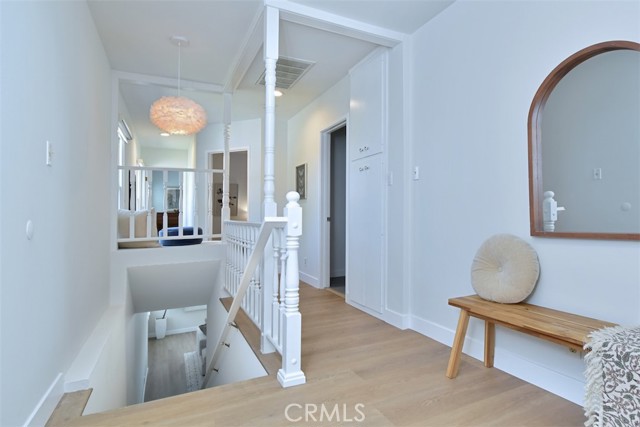 3753 Berry Drive, Studio City CA: https://media.crmls.org/medias/9b3a1e19-6170-45a8-adc5-468f209ef848.jpg