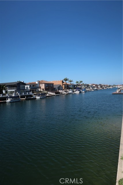 Detail Gallery Image 45 of 51 For 16802 Kamalii, Huntington Beach,  CA 92649 - 6 Beds | 5/1 Baths