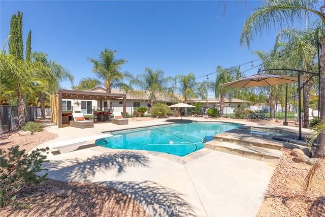 18265 Fort Lauder Lane, Perris CA: https://media.crmls.org/medias/9b3af7d6-c383-44a7-935e-663a13f7c160.jpg