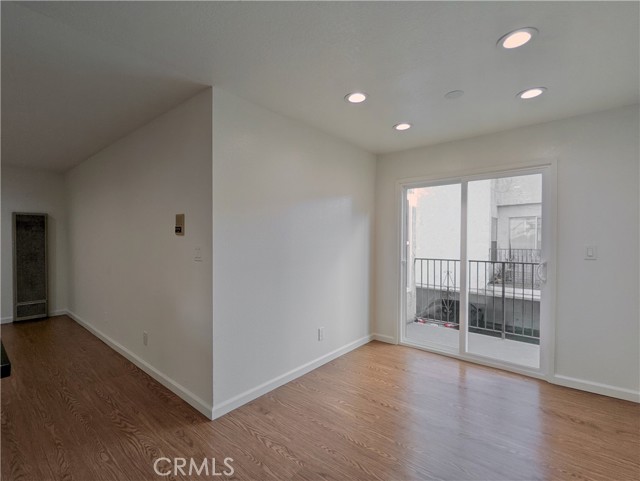 1159 Linden Avenue, Glendale CA: https://media.crmls.org/medias/9b3b68be-afd4-4153-b32c-92ee37f62dbd.jpg