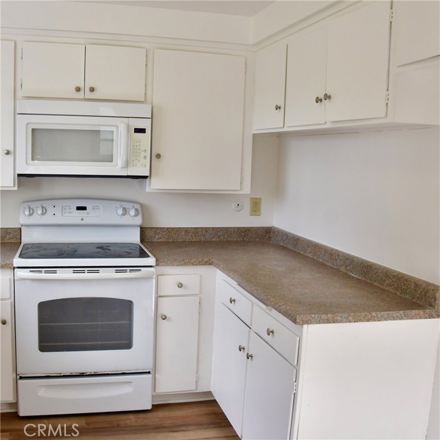 Detail Gallery Image 6 of 33 For 22931 Nadine Cir a,  Torrance,  CA 90505 - 2 Beds | 1 Baths