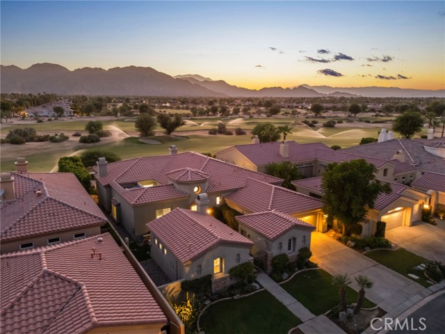 55675 Turnberry Way, La Quinta CA: https://media.crmls.org/medias/9b3d51d1-e09c-4ea4-872f-d4afca37451c.jpg