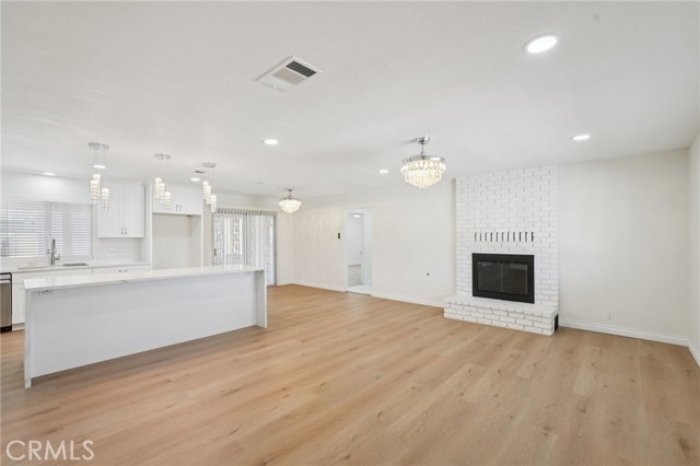 Detail Gallery Image 2 of 35 For 7829 Chase Ave, Hesperia,  CA 92345 - 5 Beds | 3 Baths