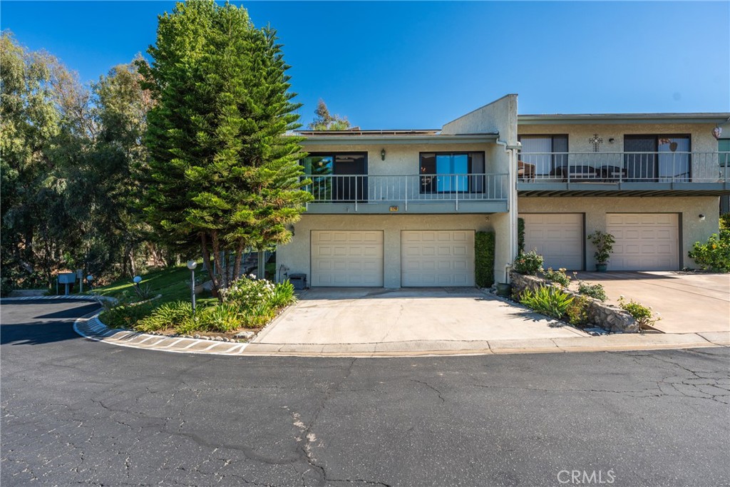 1740 Lomas Privadas Drive