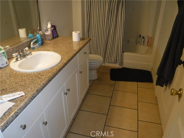 480 E 3rd Street, Chico CA: https://media.crmls.org/medias/9b3ea3c7-567e-4e08-95aa-18053f15af37.jpg