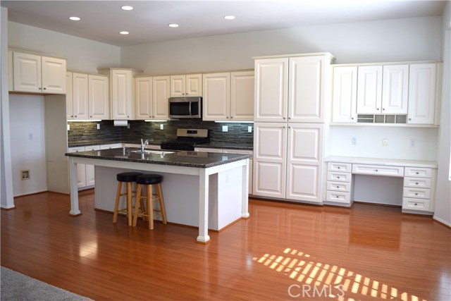 Detail Gallery Image 5 of 20 For 39723 Clements, Murrieta,  CA 92563 - 4 Beds | 2 Baths