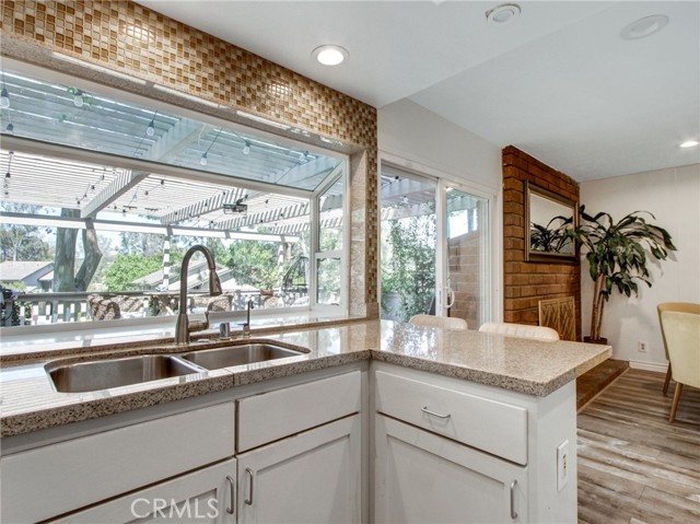 Detail Gallery Image 11 of 29 For 6587 E via Fresco, Anaheim Hills,  CA 92807 - 3 Beds | 3 Baths
