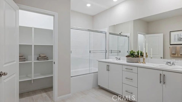 Image 8 of 21 For 15414 Avenida De Cielo