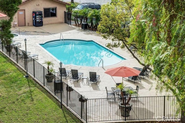 3888 SAN RAMON Drive, Oceanside CA: https://media.crmls.org/medias/9b3ffdb4-fdb2-4583-8e6b-bc778ae19155.jpg