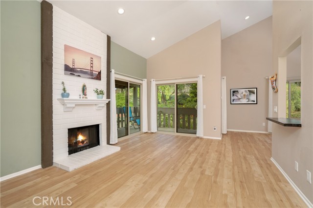 200 Oakleaf Drive, 206 photo 2