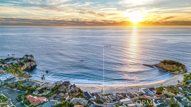 Detail Gallery Image 60 of 73 For 21 Bay, Laguna Beach,  CA 92651 - 6 Beds | 6/1 Baths