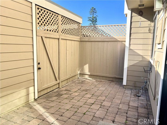 Detail Gallery Image 38 of 41 For 4 Latitude Ct, Newport Beach,  CA 92663 - 3 Beds | 2/1 Baths