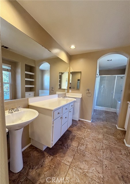 Detail Gallery Image 11 of 21 For 62 Middlebury Ln, Irvine,  CA 92620 - 3 Beds | 2/1 Baths