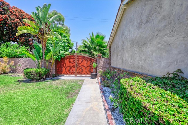 Detail Gallery Image 13 of 41 For 6872 via Norte Cir, Buena Park,  CA 90620 - 4 Beds | 3 Baths