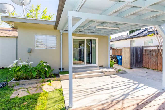 Detail Gallery Image 28 of 29 For 17425 Emelita, Encino,  CA 91316 - 2 Beds | 1 Baths