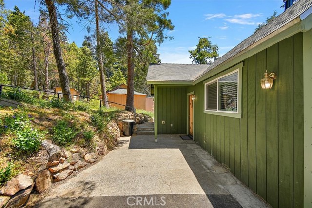 Detail Gallery Image 21 of 27 For 27951 Crest Estates Dr, Lake Arrowhead,  CA 92352 - 1 Beds | 1 Baths