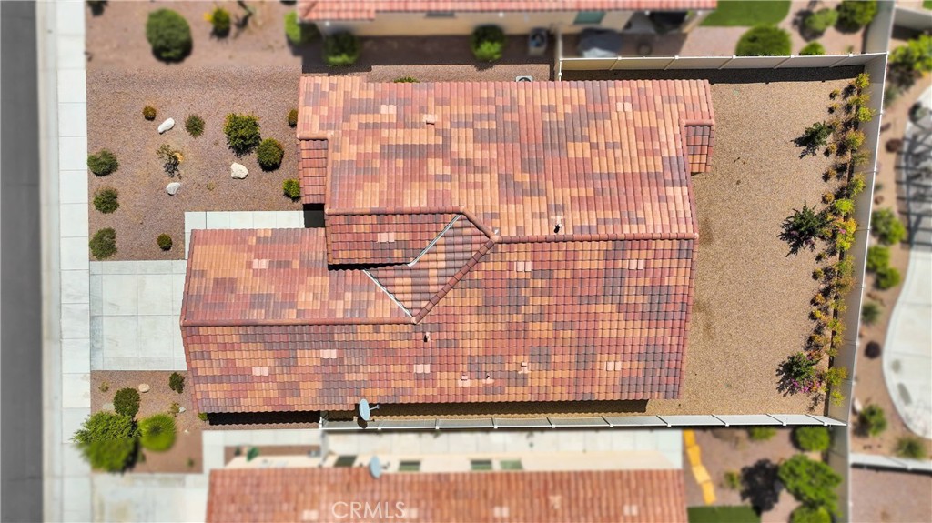 https://media.crmls.org/medias/9b42509f-2b16-4c85-9240-2d1fba198f79.jpg?preset=X-Large