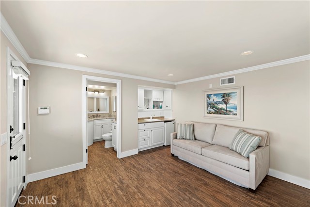 Detail Gallery Image 33 of 64 For 31015 Coast, Laguna Beach,  CA 92651 - 4 Beds | 4 Baths