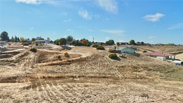 Detail Gallery Image 4 of 15 For 8255 Baron Way, Paso Robles,  CA 93446 - – Beds | – Baths