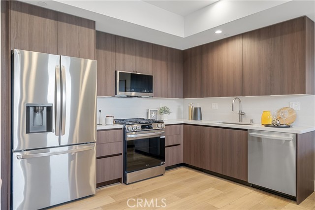 Detail Gallery Image 8 of 26 For 150 S Oak Knoll Ave #105,  Pasadena,  CA 91101 - 2 Beds | 2 Baths