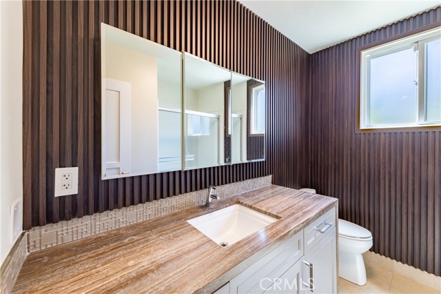 Detail Gallery Image 18 of 26 For 16511 Academia Dr, Encino,  CA 91436 - 3 Beds | 3/1 Baths