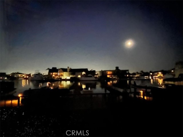 16178 Bimini Lane, Huntington Beach CA: https://media.crmls.org/medias/9b450845-630b-47da-aabc-f5af773903a3.jpg
