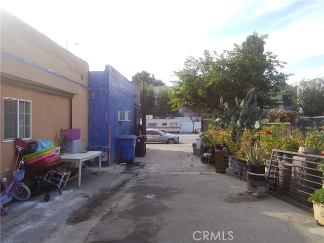 Detail Gallery Image 14 of 14 For 8310 S Broadway, Los Angeles,  CA 90003 - – Beds | – Baths