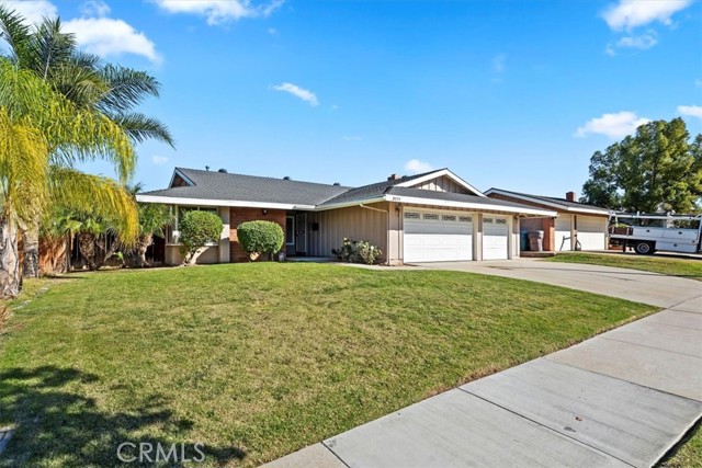 Detail Gallery Image 1 of 24 For 3075 Linda Lou Ln, Riverside,  CA 92503 - 4 Beds | 2 Baths