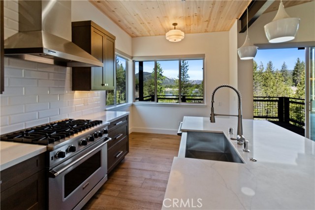 Detail Gallery Image 5 of 24 For 11640 Mcclintock, Truckee,  CA 96161 - 3 Beds | 3/1 Baths
