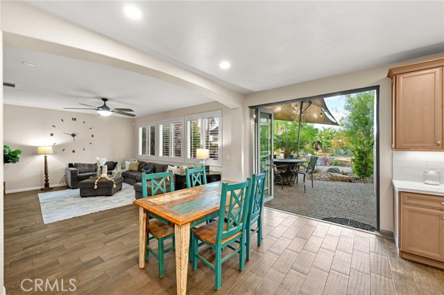 Detail Gallery Image 17 of 43 For 41812 Octavia Ct, Murrieta,  CA 92562 - 5 Beds | 4/1 Baths